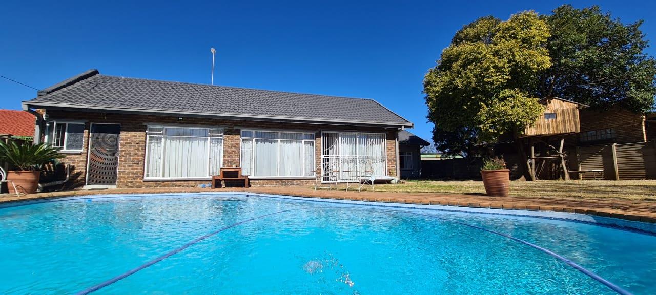 4 Bedroom House for Sale - Gauteng