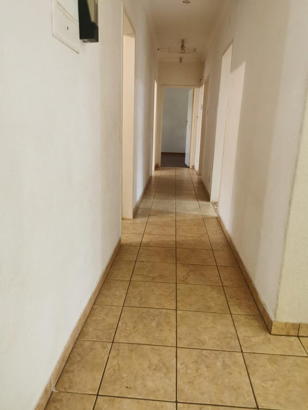 308686391.jpg