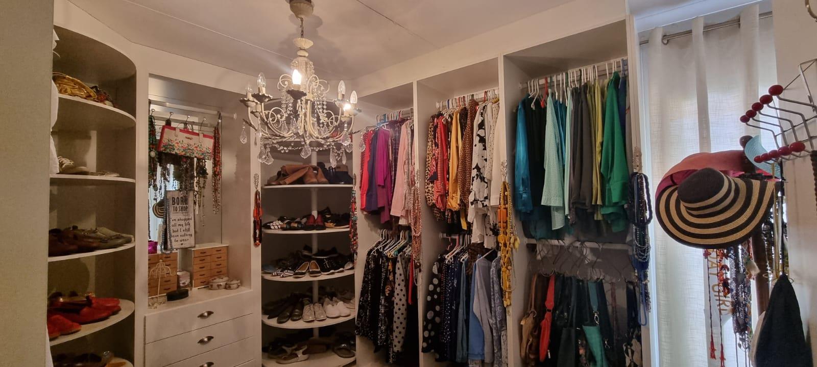 317275753.jpg