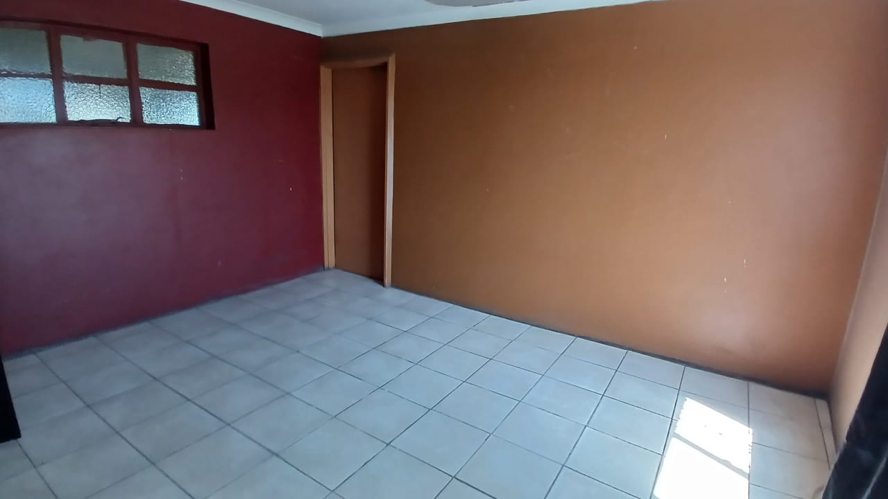 324868334.jpg