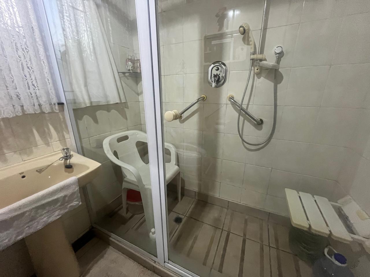 339987234.jpg