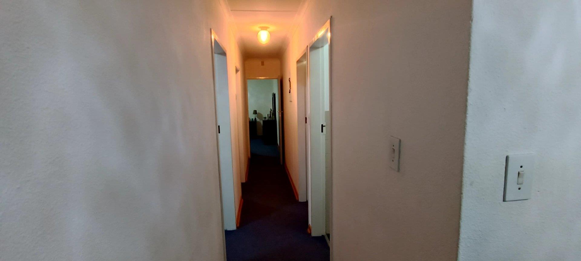 340356566.jpg