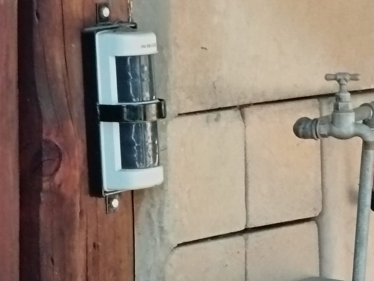 340942852.jpg