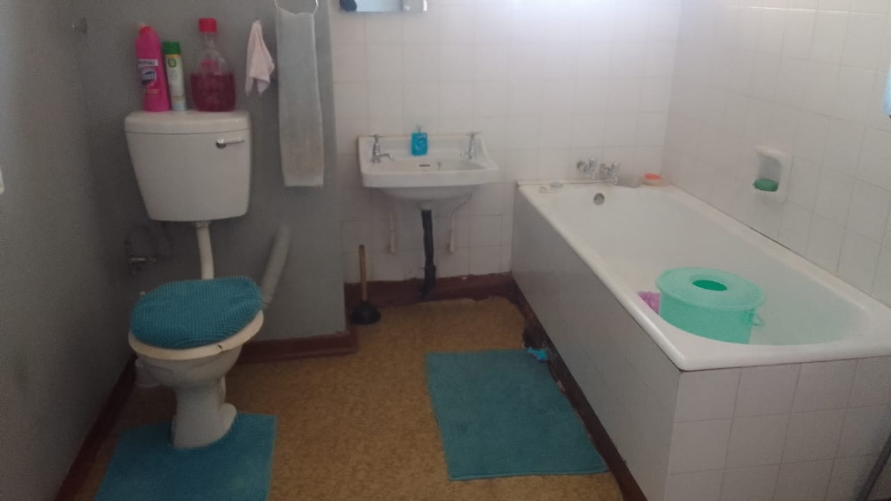 342398223.jpg