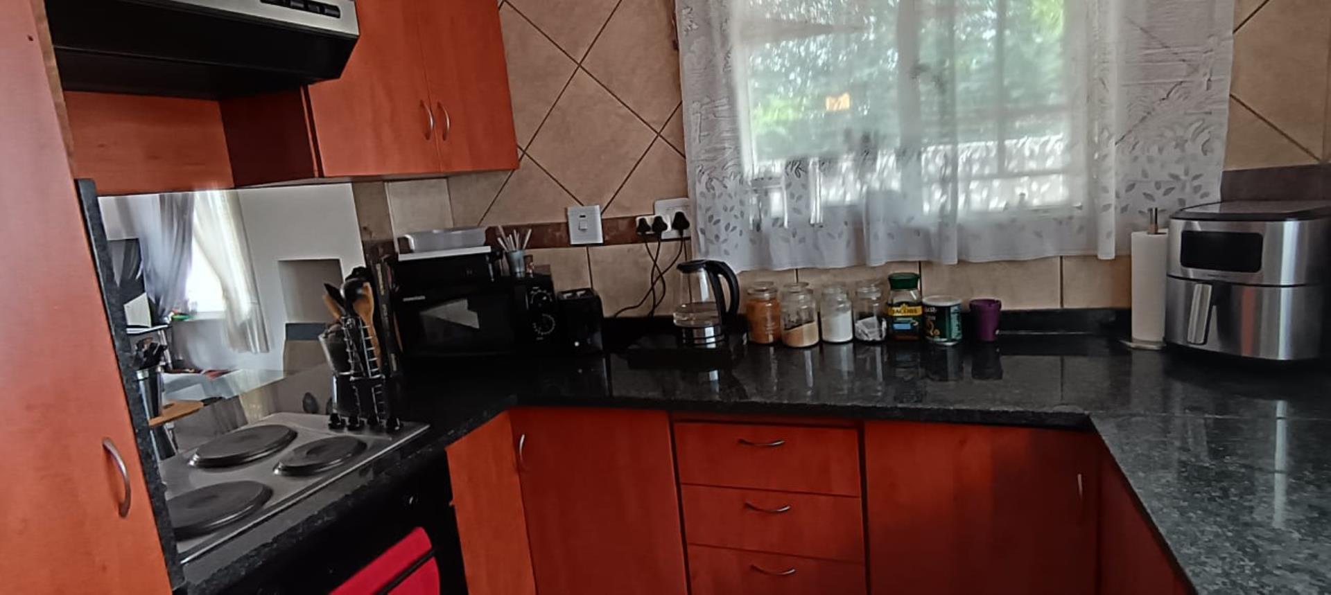 739679_WhatsApp_Image_2025-03-17_at_16.28.31_984bd397.jpg