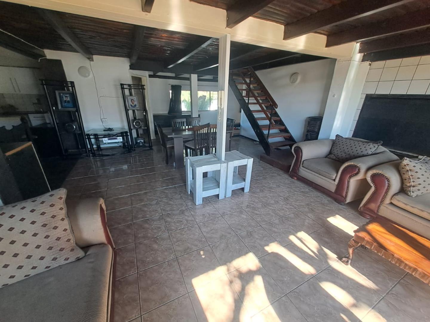 12 Bedroom Guesthouse for Sale - Free State